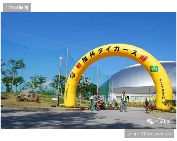 佛罗里达春训基地在2026年5月的高温高湿环境下，对五款不同品牌棒球进行连续100小时的户外暴露测试，以评估其抗水解和防霉变性能